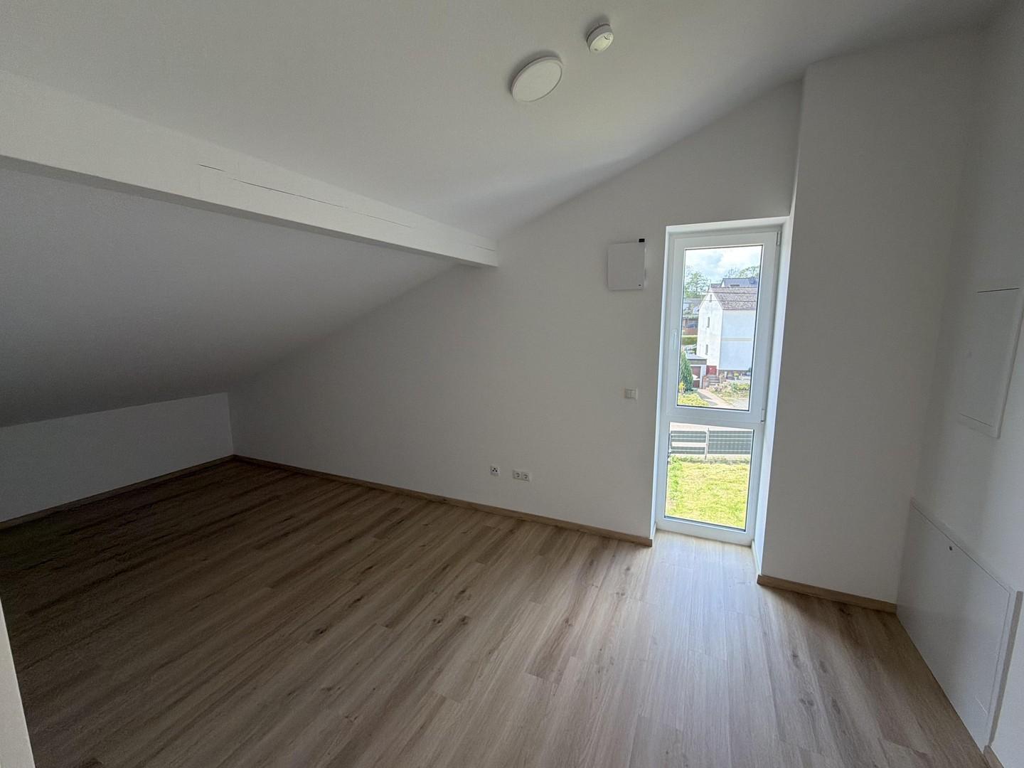 Schlafzimmer 2 DG