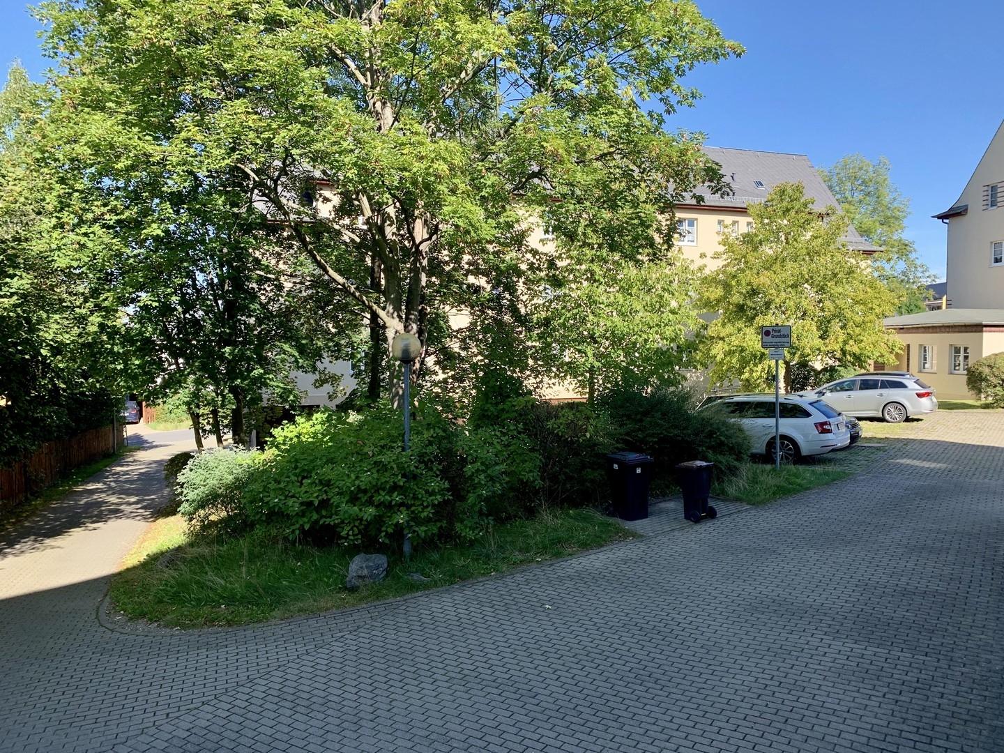 Hinterhaus Spielwiese