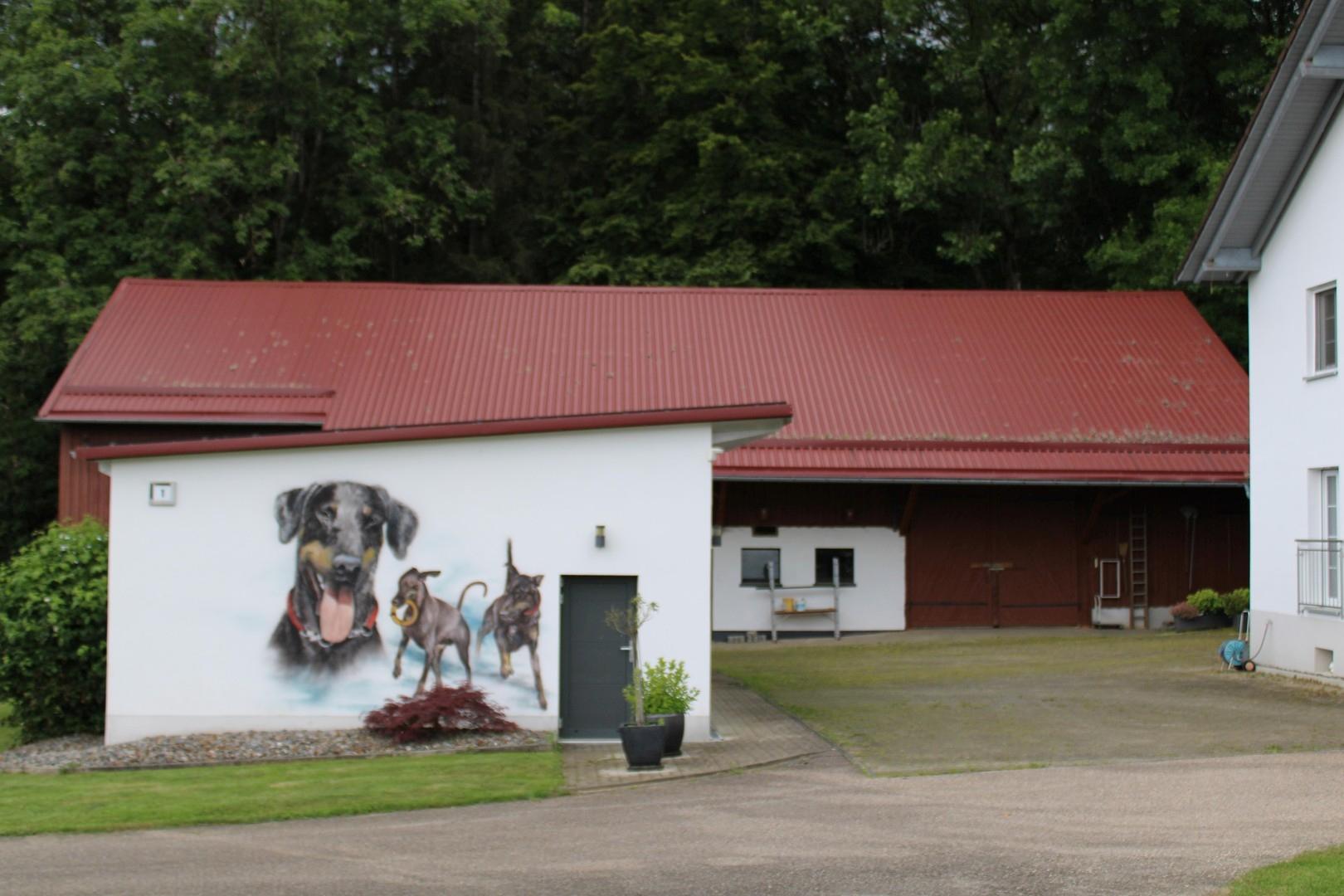 Garage mit Scheune