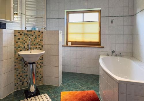Vollbad mit Badewanne ...