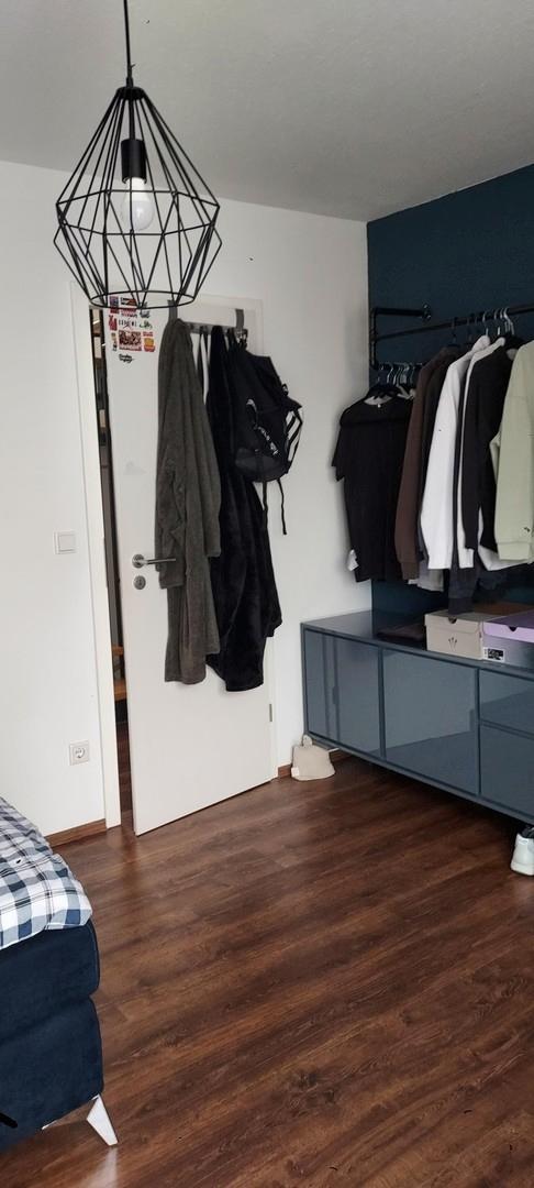 Schlafzimmer 1