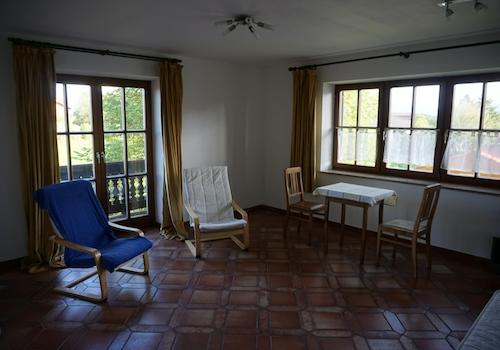 Wohnzimmer 1. OG (Wohnung 1)