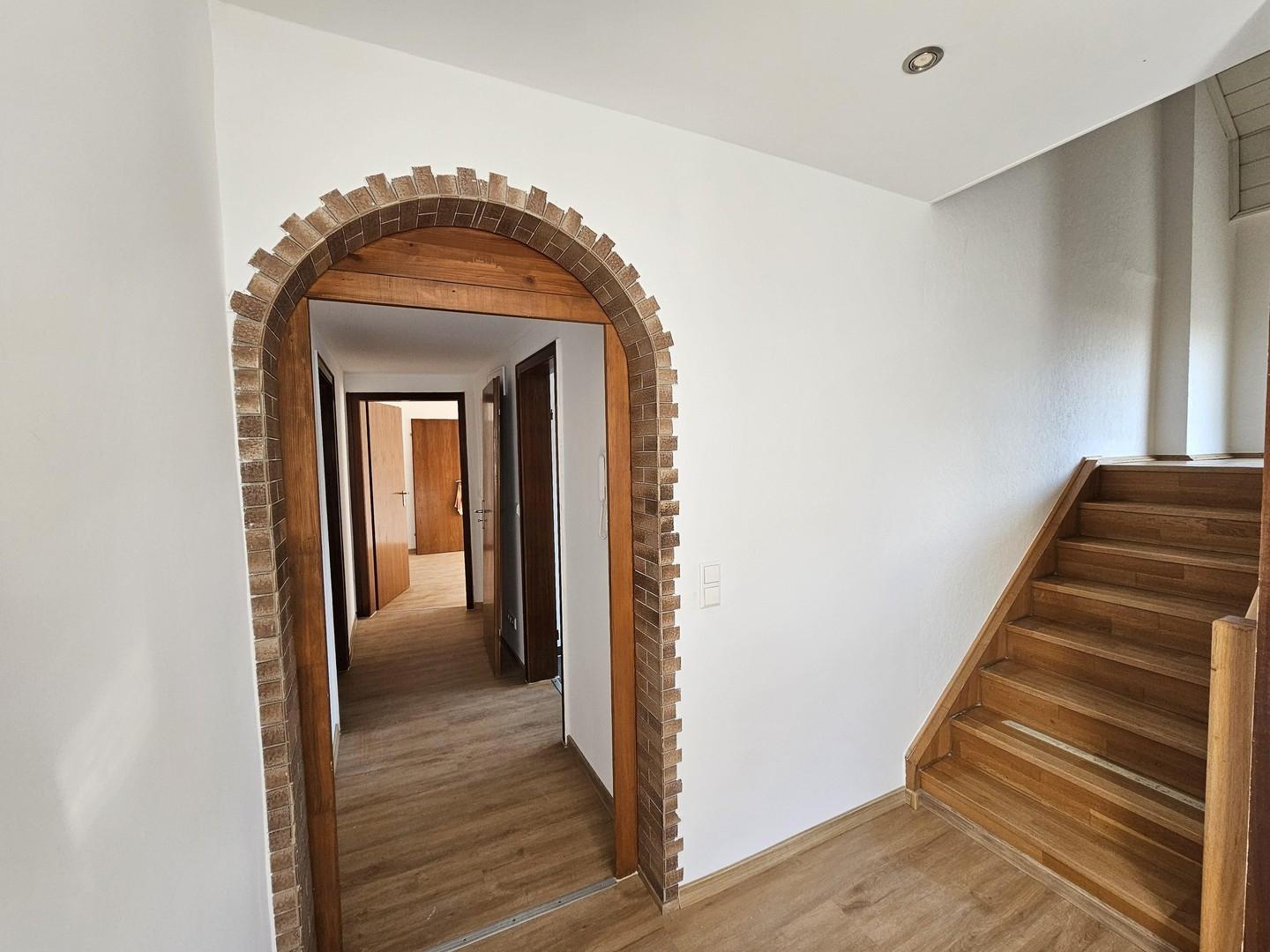 Wohnungseingang & Treppen