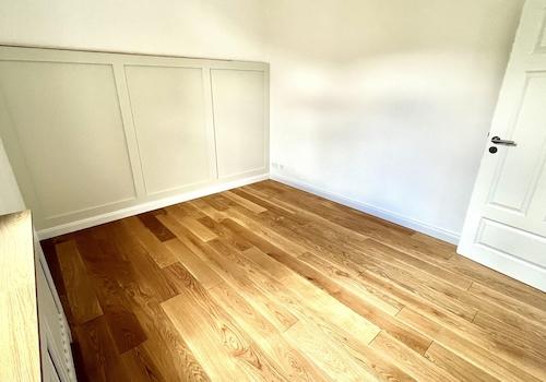Schlafzimmer mit Eichenparkett