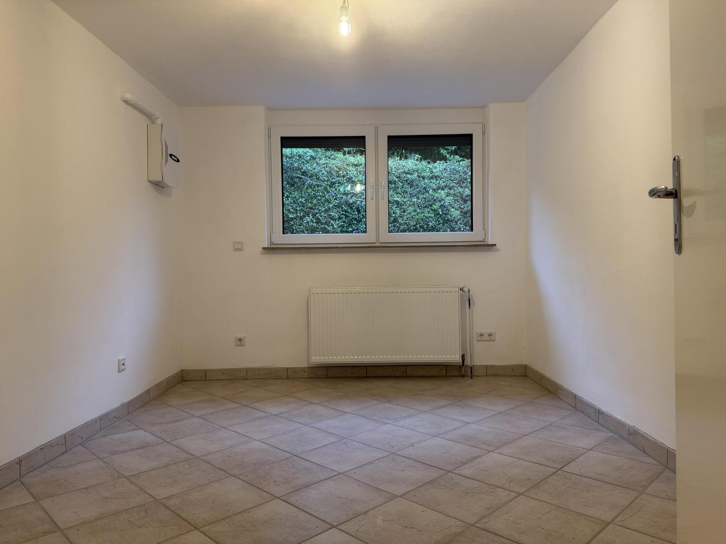 Zimmer unten leer