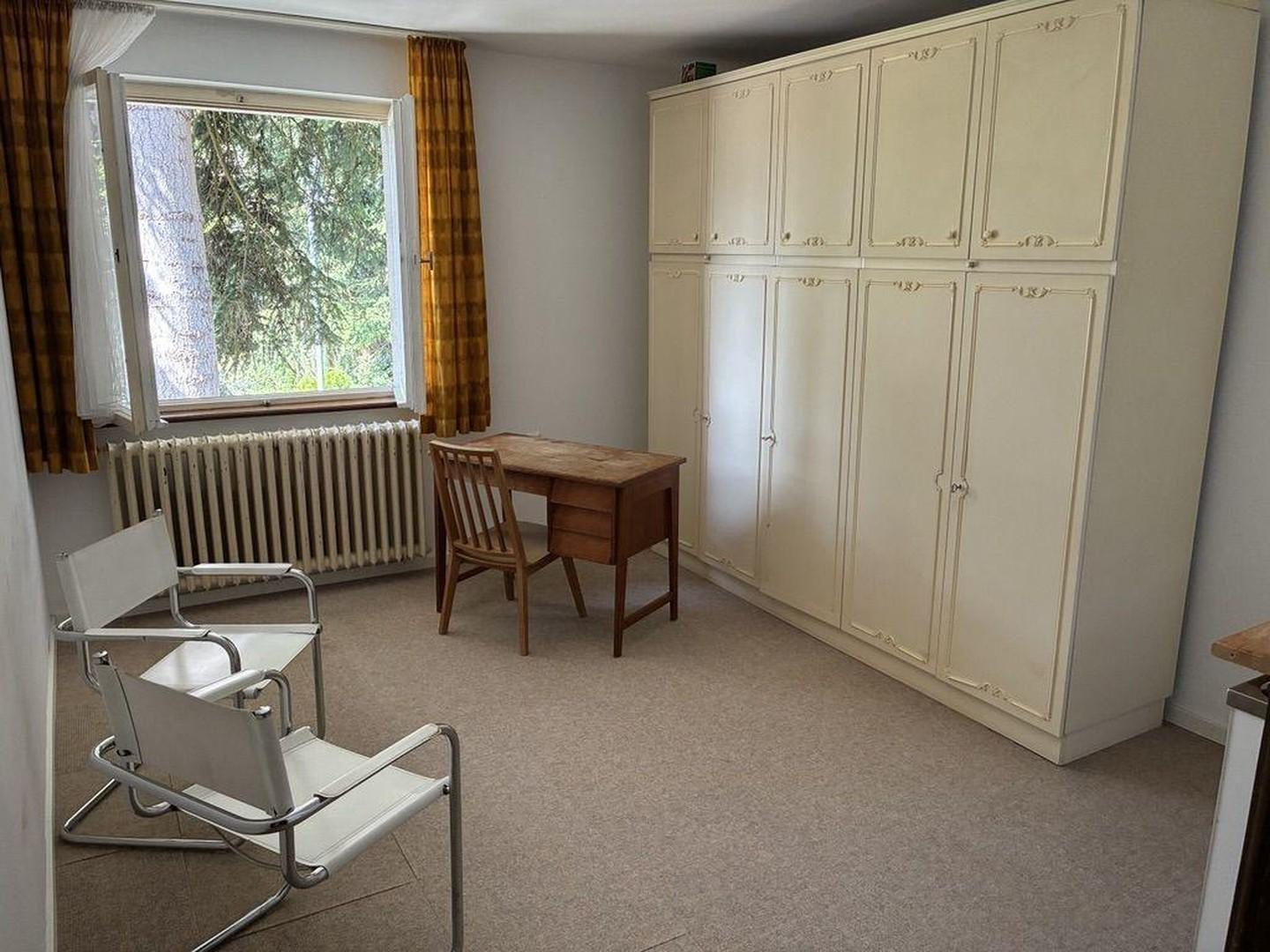 OG Zimmer 4/ (Küche)