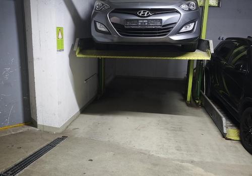 Duplex-Parkplatz (Tiefgarage)