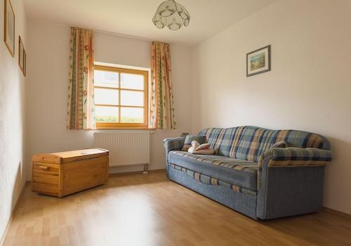 Zimmer 1 frisch renoviert