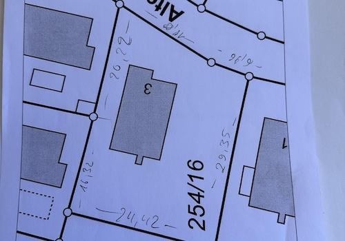 Plan mit Bemaßungen