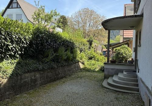 Vorplatz Ansicht 2