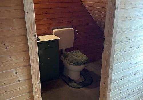 Dachgeschoss WC