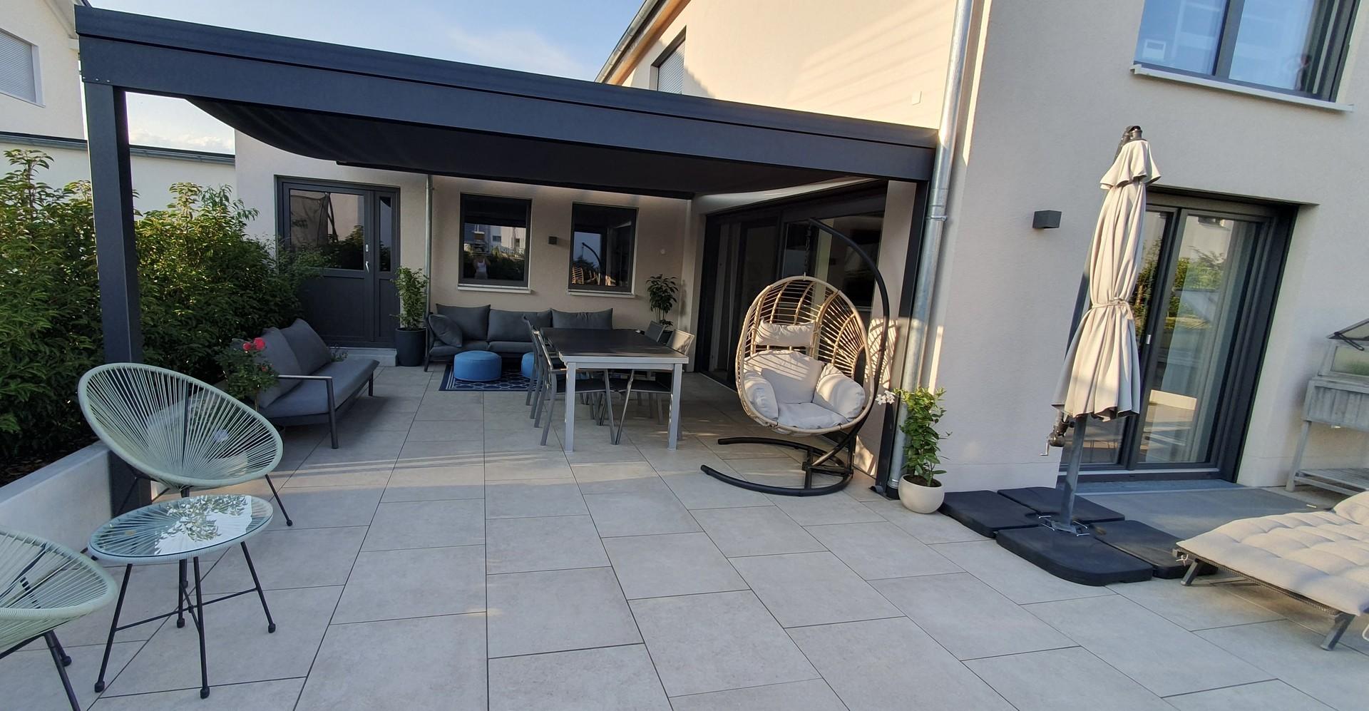 Front Terrassenbereich EG