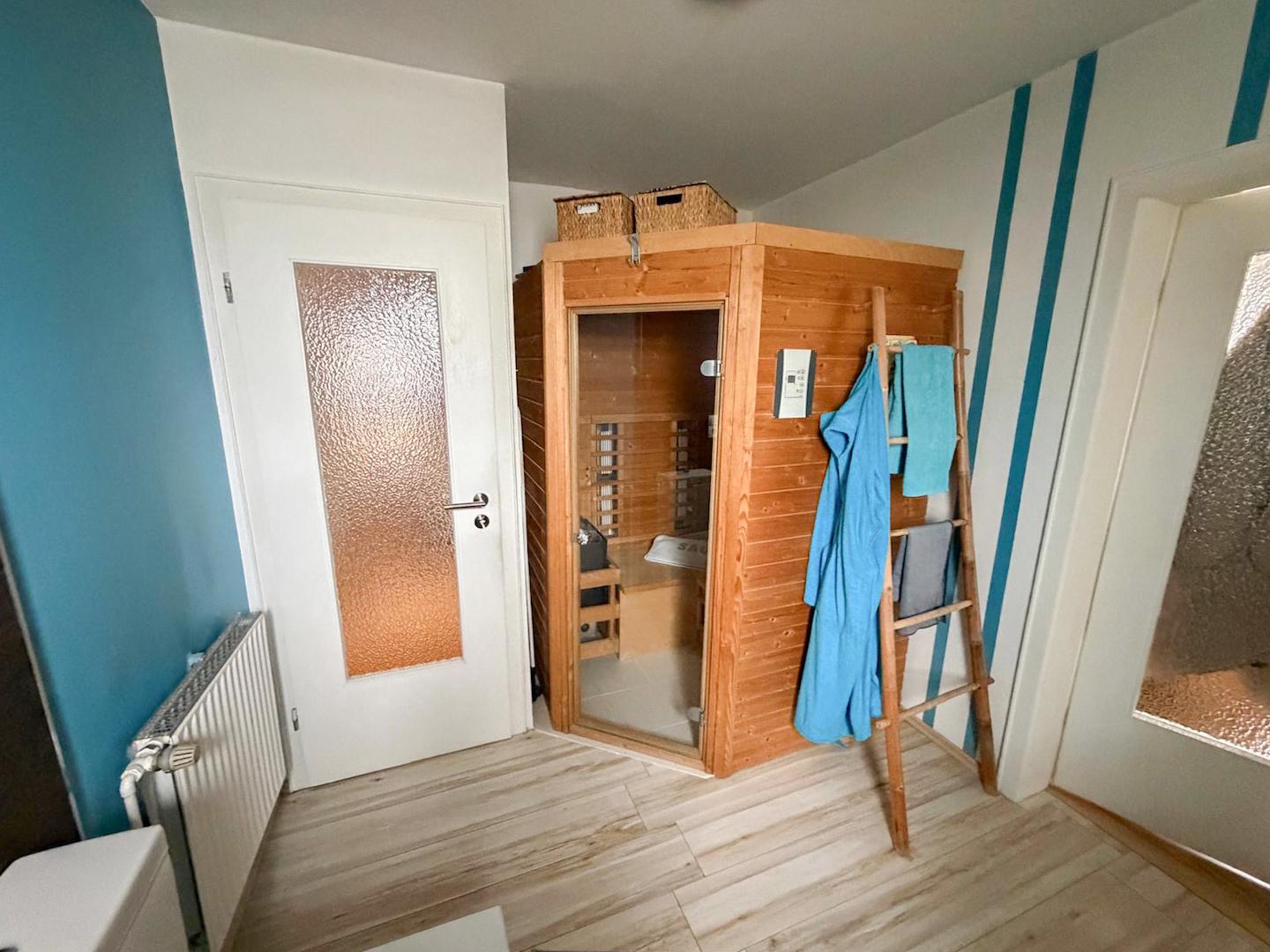 EG Badezimmer mit Sauna