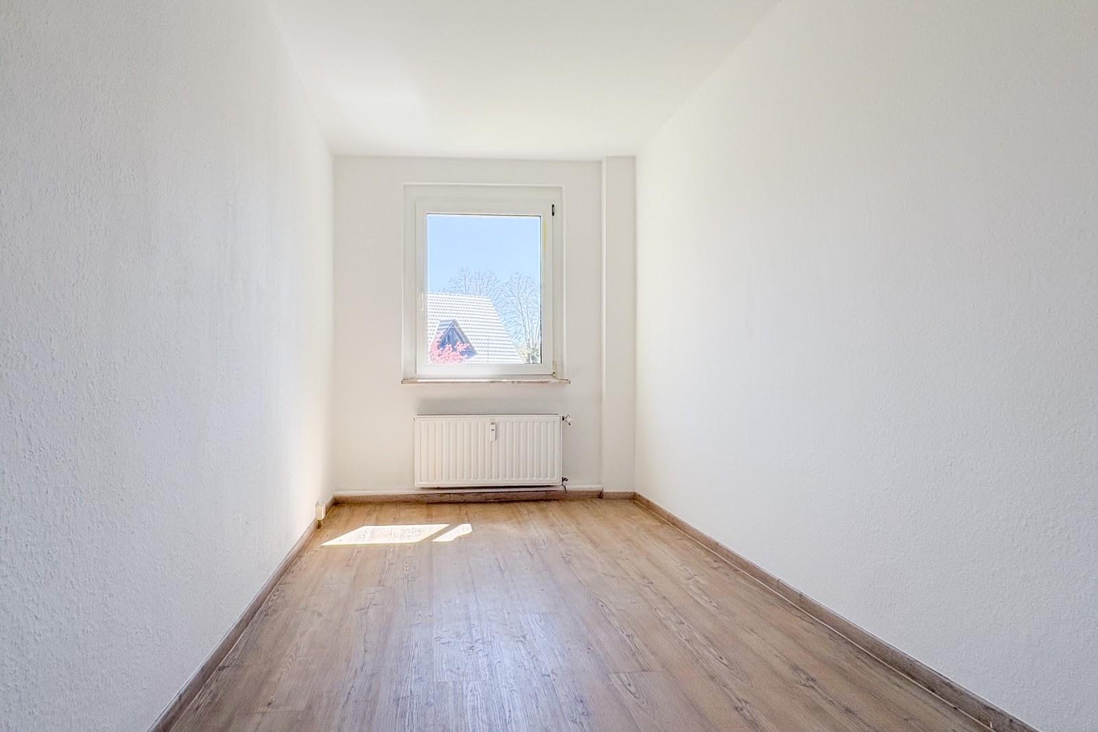 Arbeits,- Hobby- oder Kinderzimmer