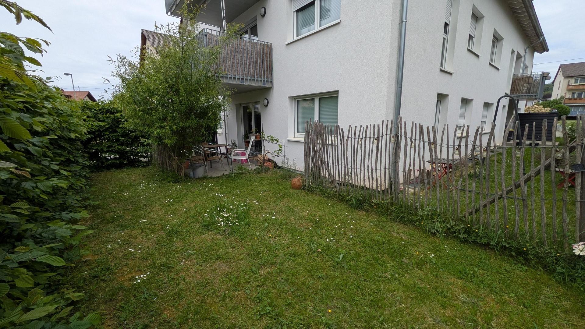 EG mit Terrasse u. Gartenteil