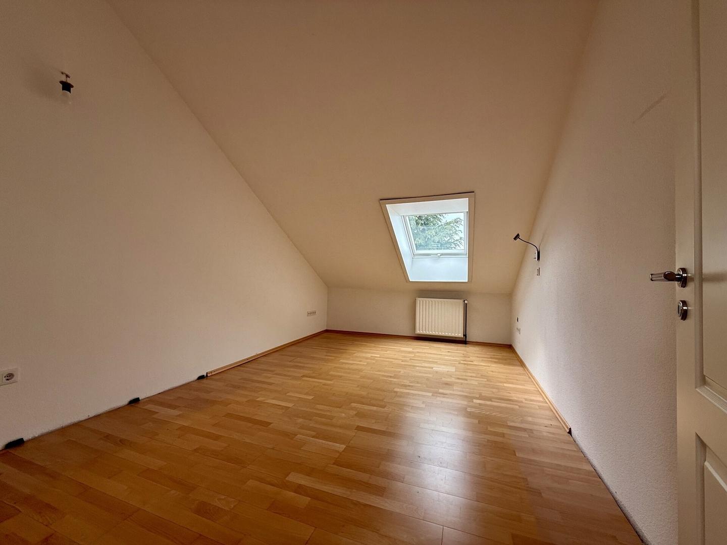 Dachgeschoss: Schlafraum 1