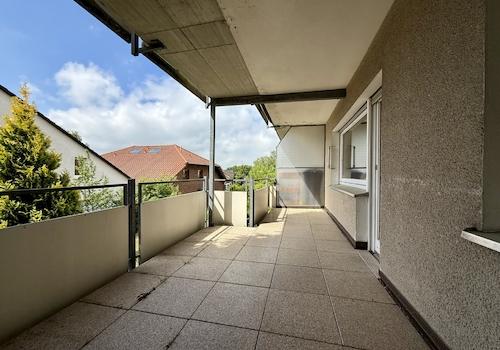 Erdgeschoss: Überdachter Balkon