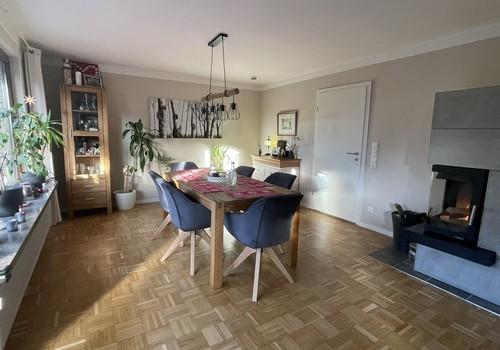 Esszimmer mit Kamin 