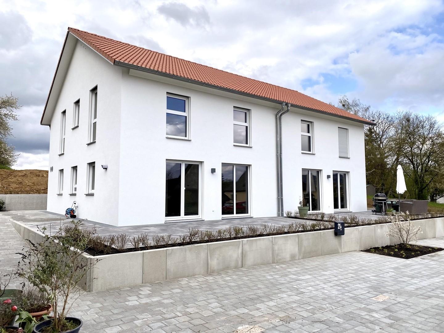 Hausansicht gesamtes Haus