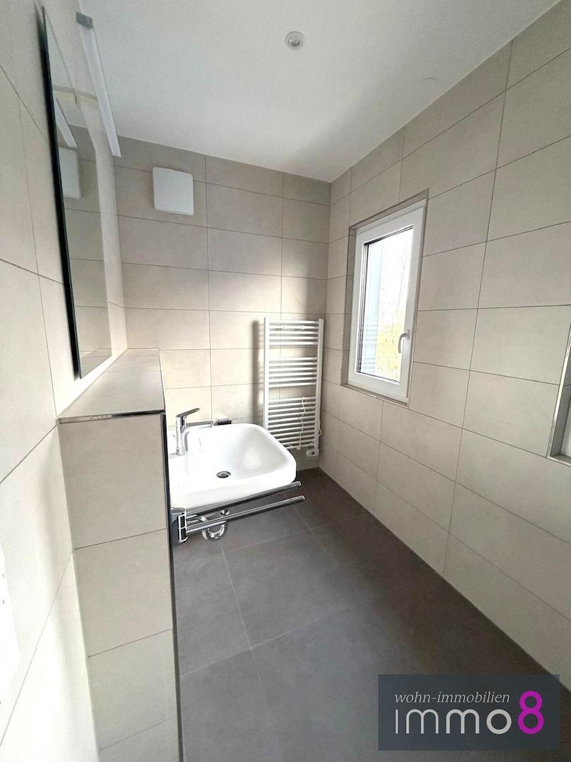 Bad mit bodentiefer Dusche