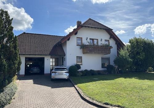 Hof/Einfahrt