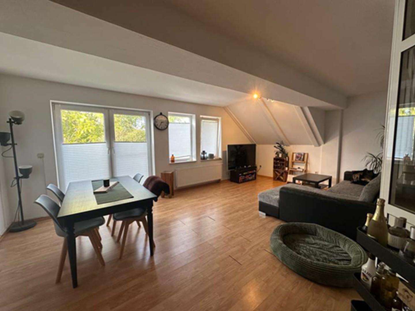 Wohnzimmer Richt. Balkon