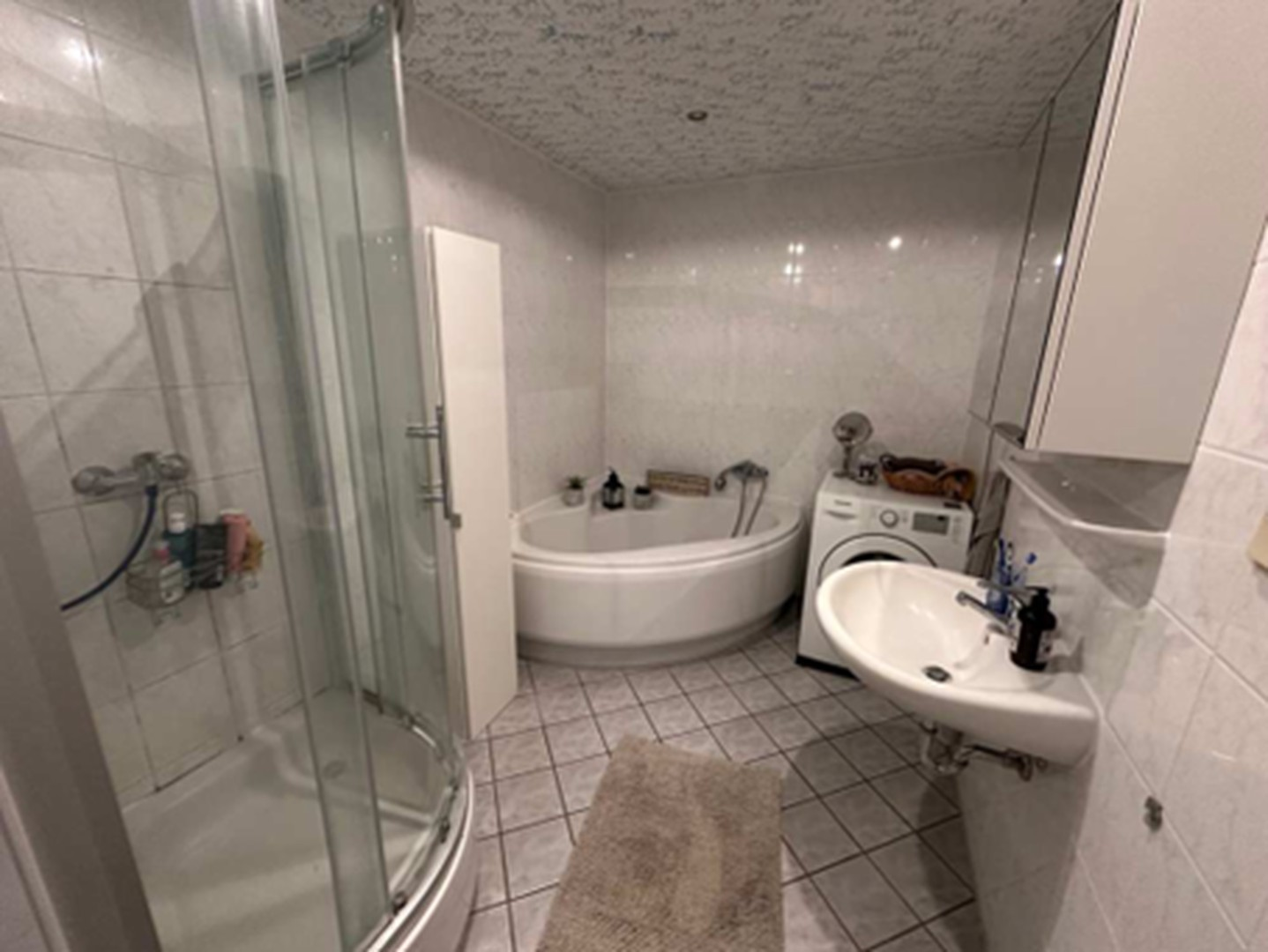 Bad Eckwanne+Dusche