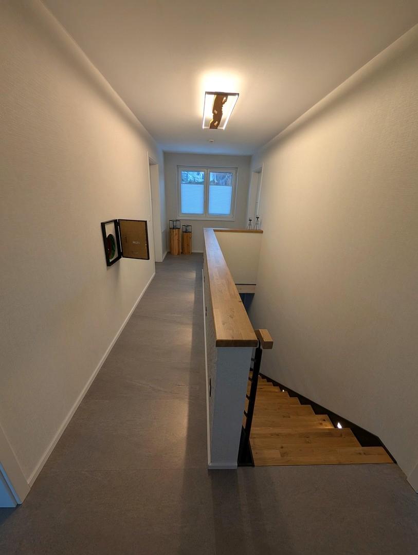 Flur OG mit Wäschewurf