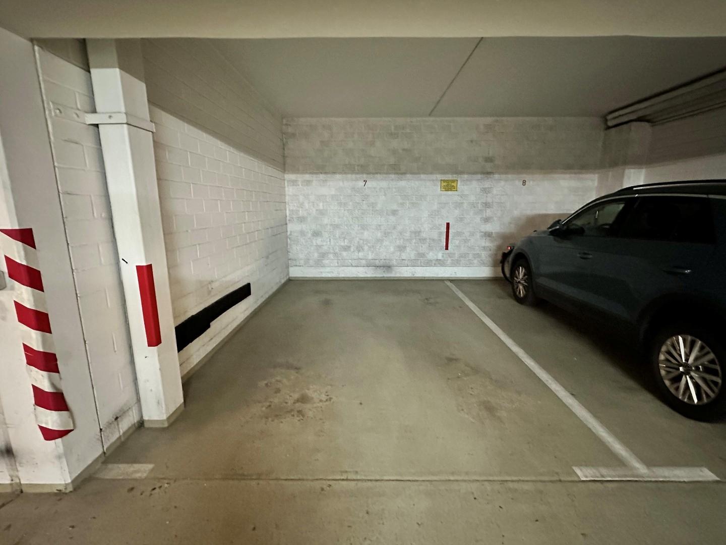 Tiefgaragenstellplatz