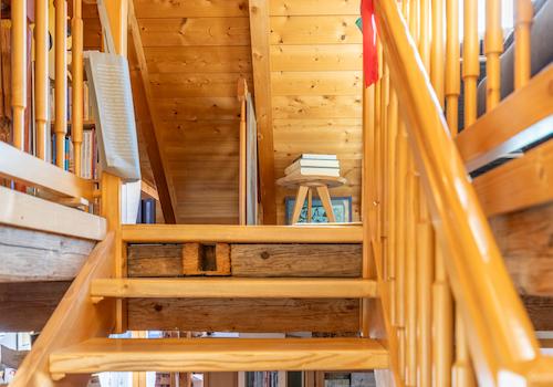 Wohnen über dem See – Charmante Maisonettewohnung mit Alpenpanorama
