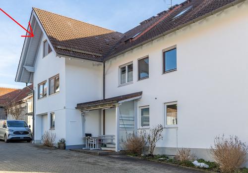 Wohnen über dem See – Charmante Maisonettewohnung mit Alpenpanorama