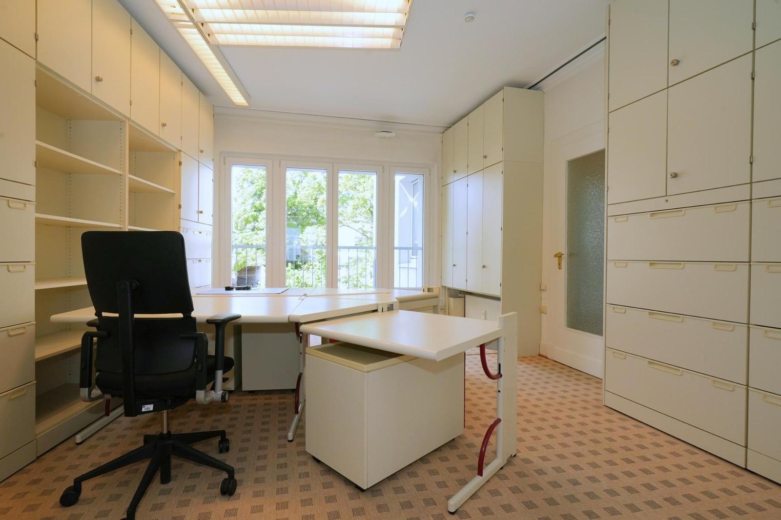 Büro 2 