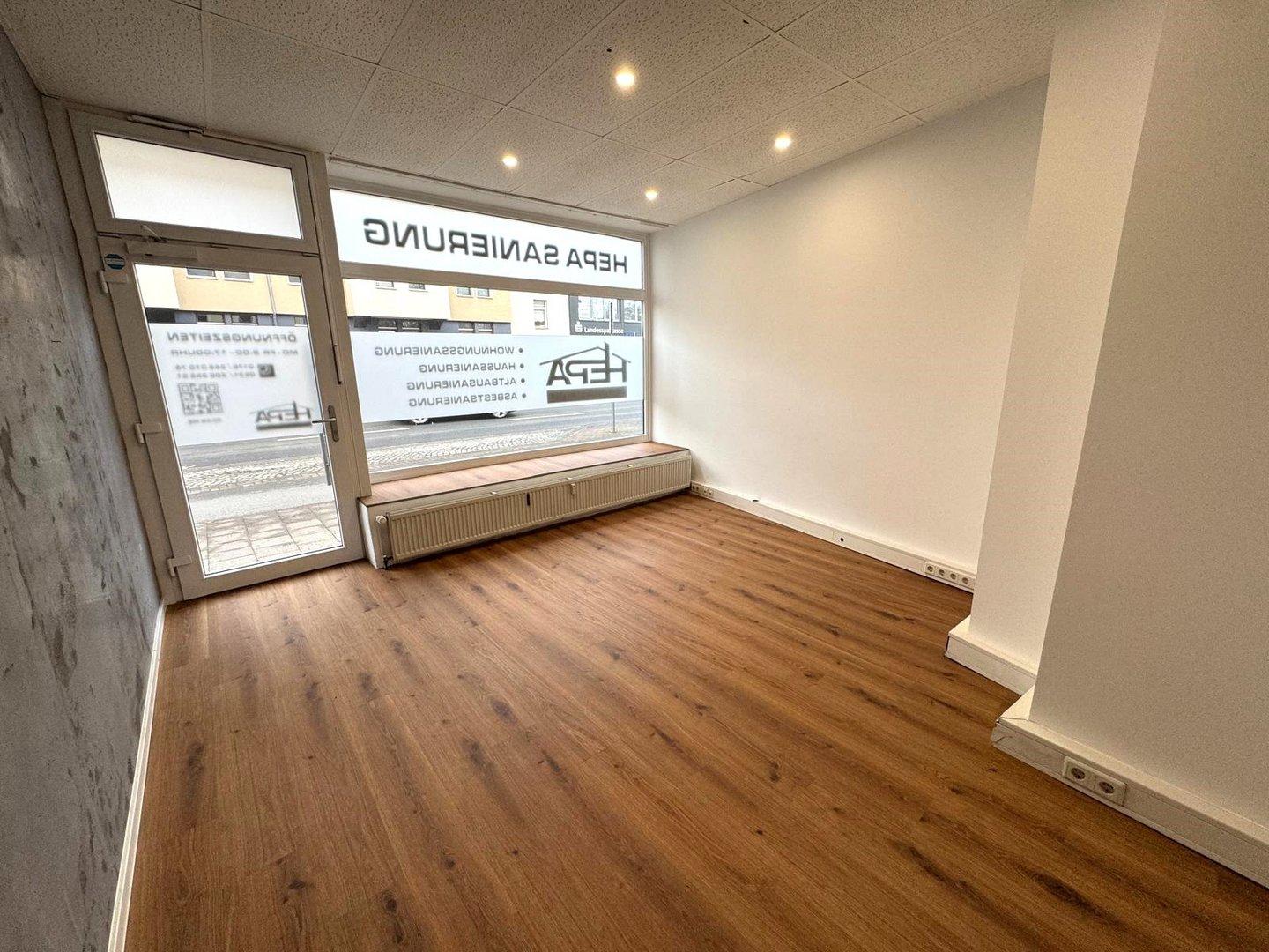 Büro (2)