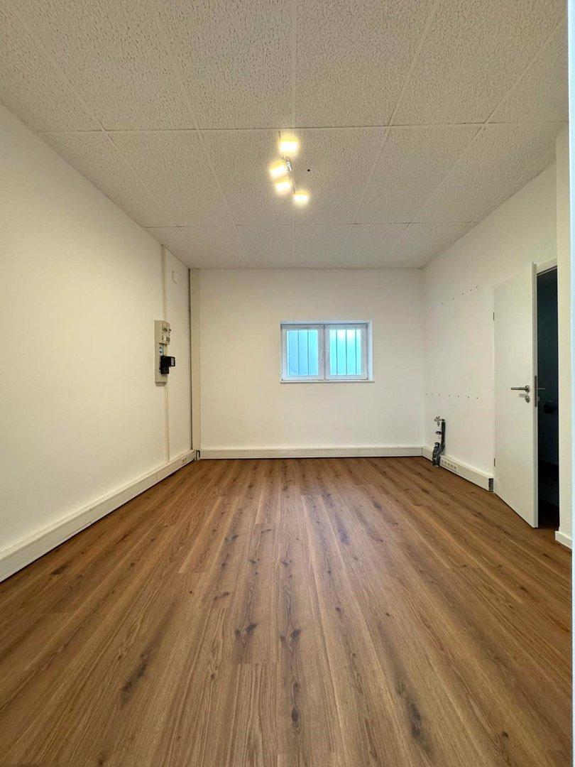 Büro (5)