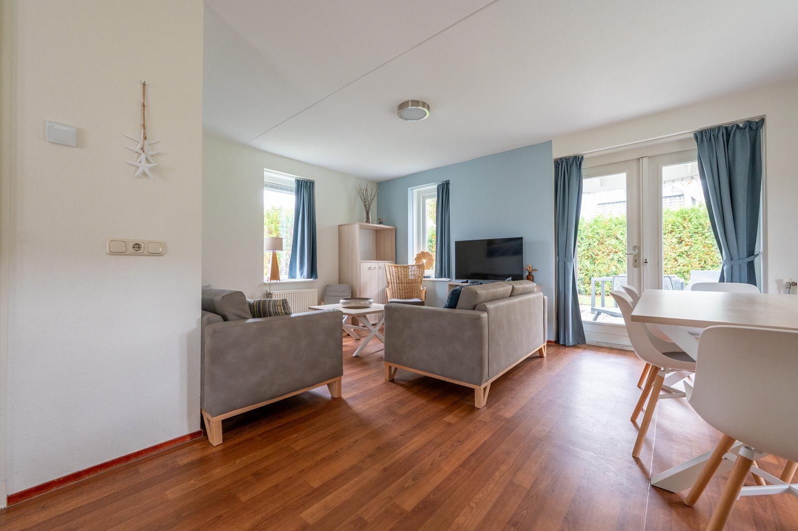 wohnzimmer-ferienhaus-bruinisse-interieur-kaufen-recreatieadviseurs.jpg