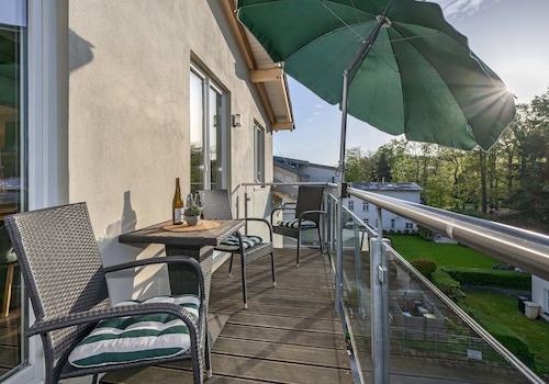 ... auf den sonnigen Balkon in Südost-Ausrichtung