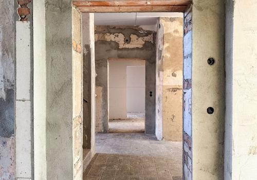 Blick durch EG teilsan MFH