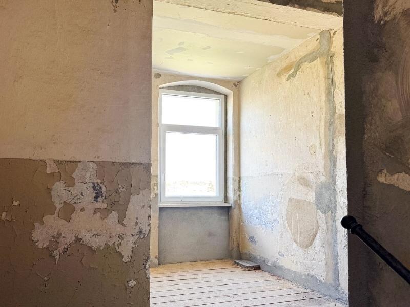 Zwischengeschoss Hausflur teilsan MFH