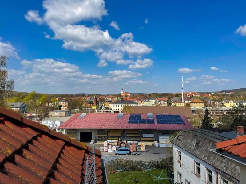 Blick aus Dachfenster teilsan MFH (2)