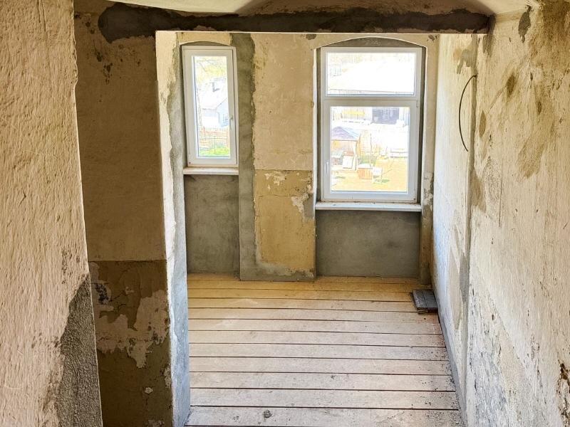Treppenhaus  teilsan MFH (1)