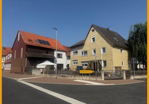 Straßenansicht