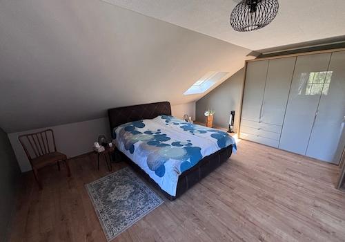 Zimmer 1 OG