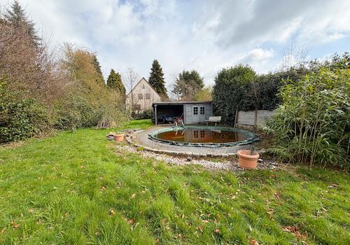 Garten mit Pool