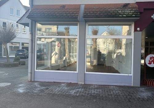 Ansicht linkes Schaufenster