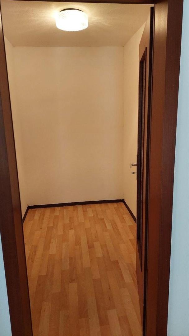 Abstellraum oder Speisekammer