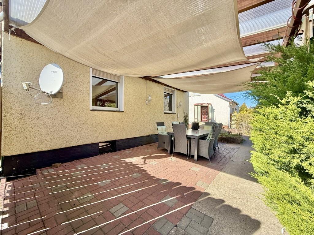 überdachte Terrasse