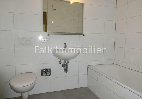 innenliegendes Bad mit Badewanne