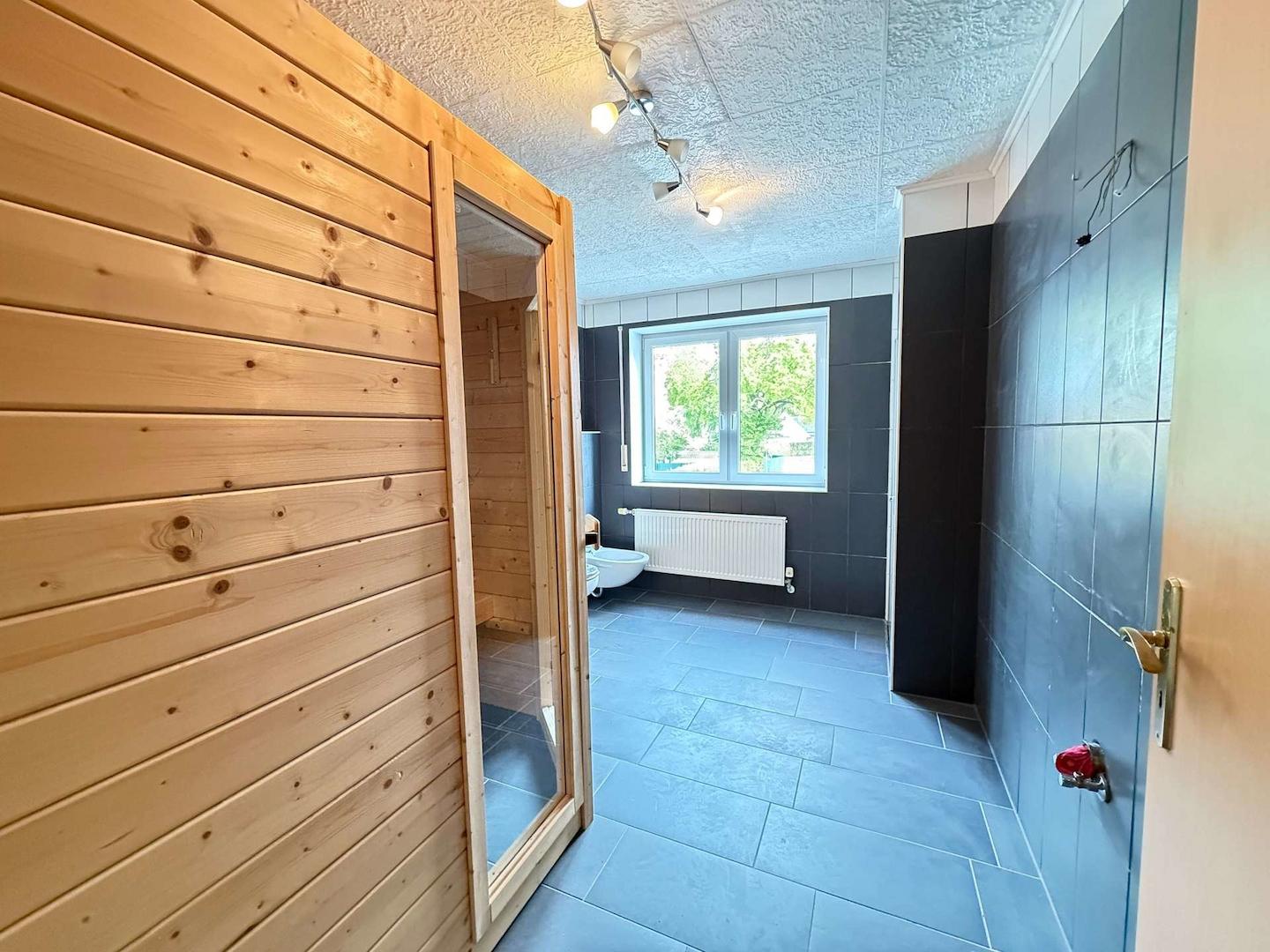 Bad mit Sauna