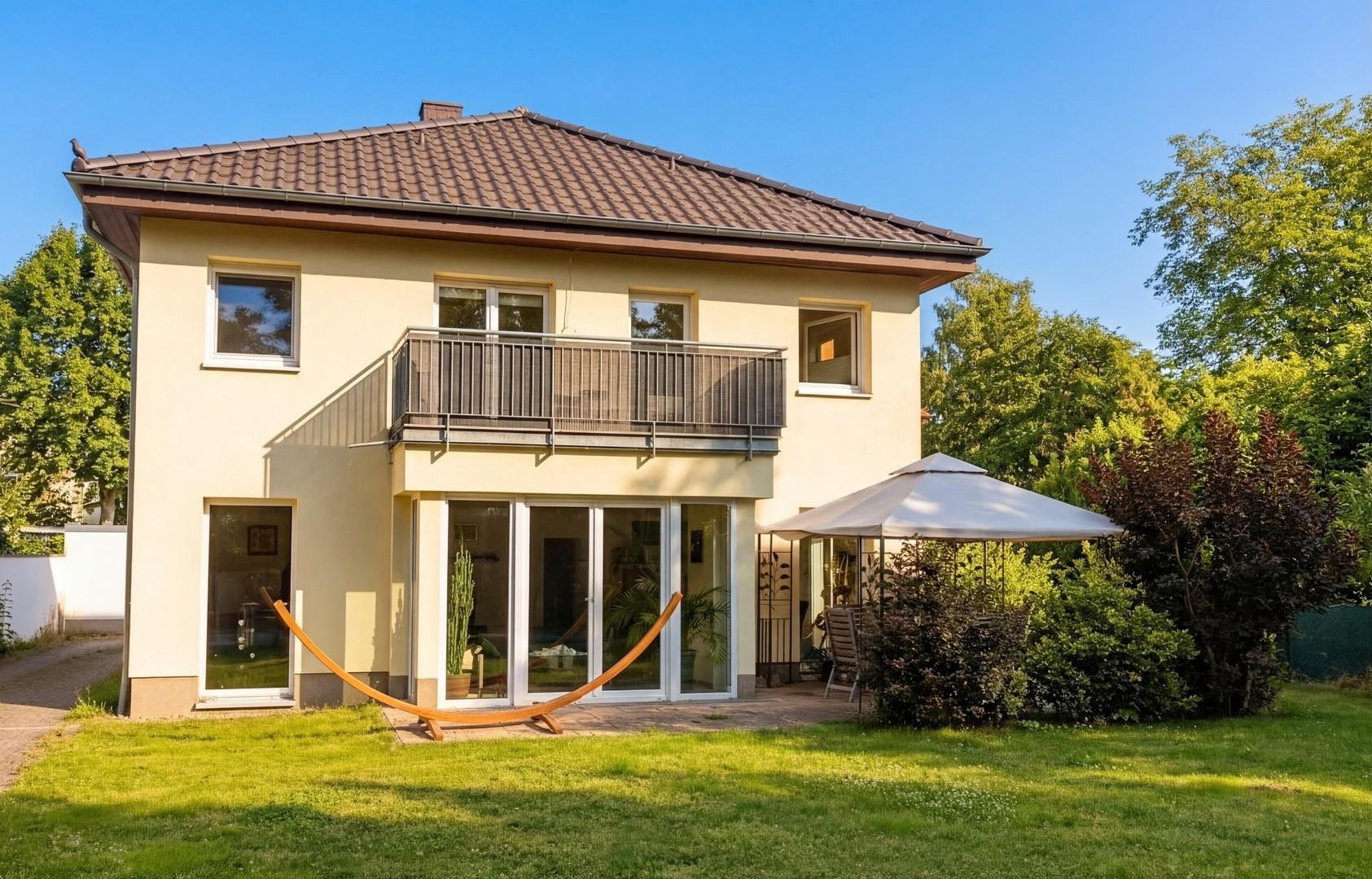 Haus Front