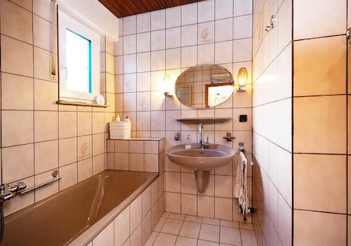 Badezimmer Hochparterre